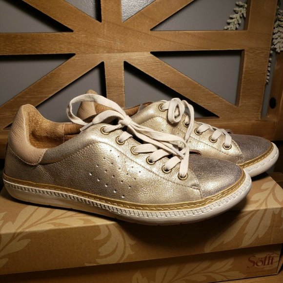 Sofft Shoes - Gold Bronze Metalic Size 8.5  Comfort Leather Fashion Sneakers by Sofft